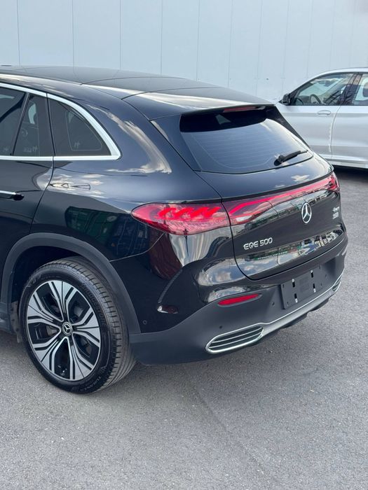 Mersedes benz EQE 500 SUV
