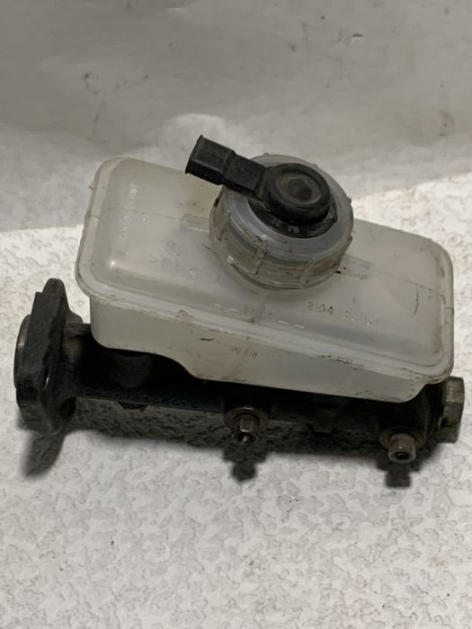 Главный тормозной цилиндр для LADA