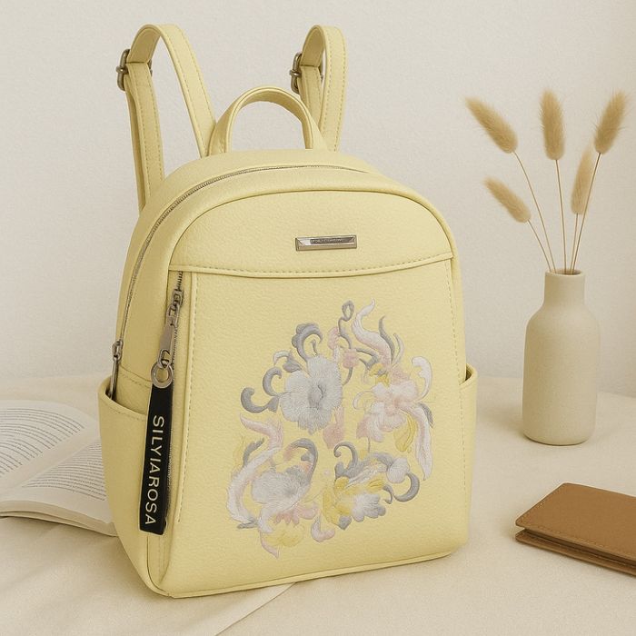 Елегантна и стилна дамска раница с флорална бродерия
