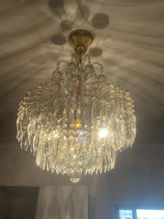 Срочно продам люстры по 5000 тысяч