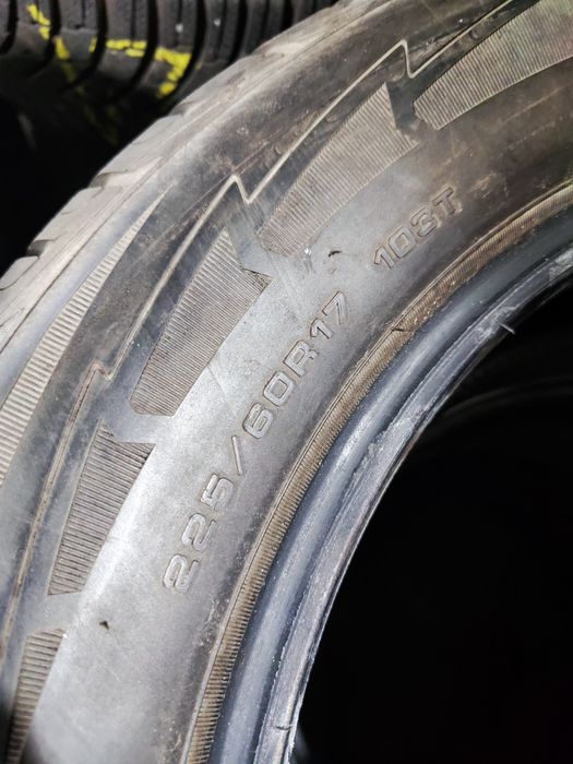 4 бр зимни 225/60/17 Goodyear