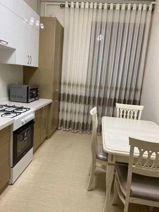 Срочно сдам 3- комнаты   5/16  Шайхантахурский  ЖК Чакар  Метро Дружба