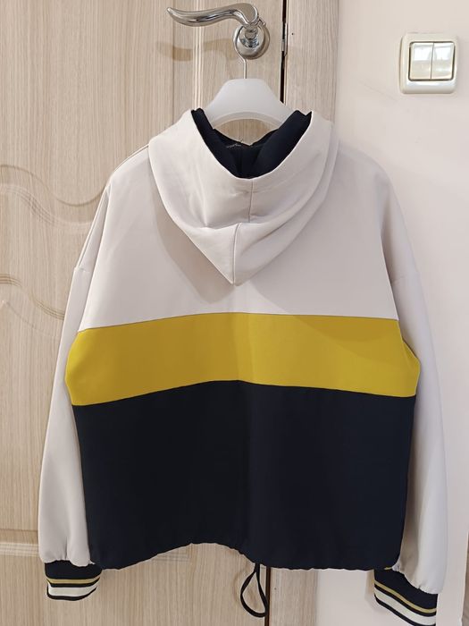 Zara. Женская кофта Турция
