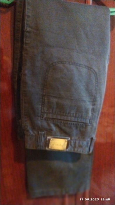 Рубашка,брюки по 2000.т тенге