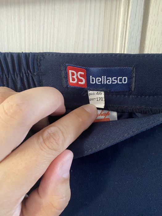 Продаю школьную юбку с жилеткой