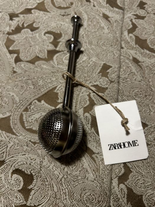 Vand ceai de la Rituals si infuzor inox de la Zara