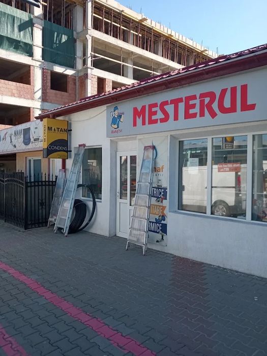 Închiriez spațiu comercial