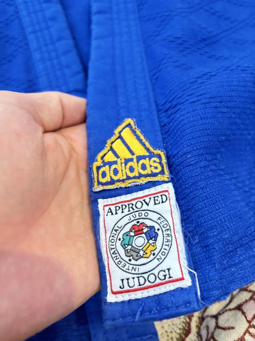 Продаётся кимоно