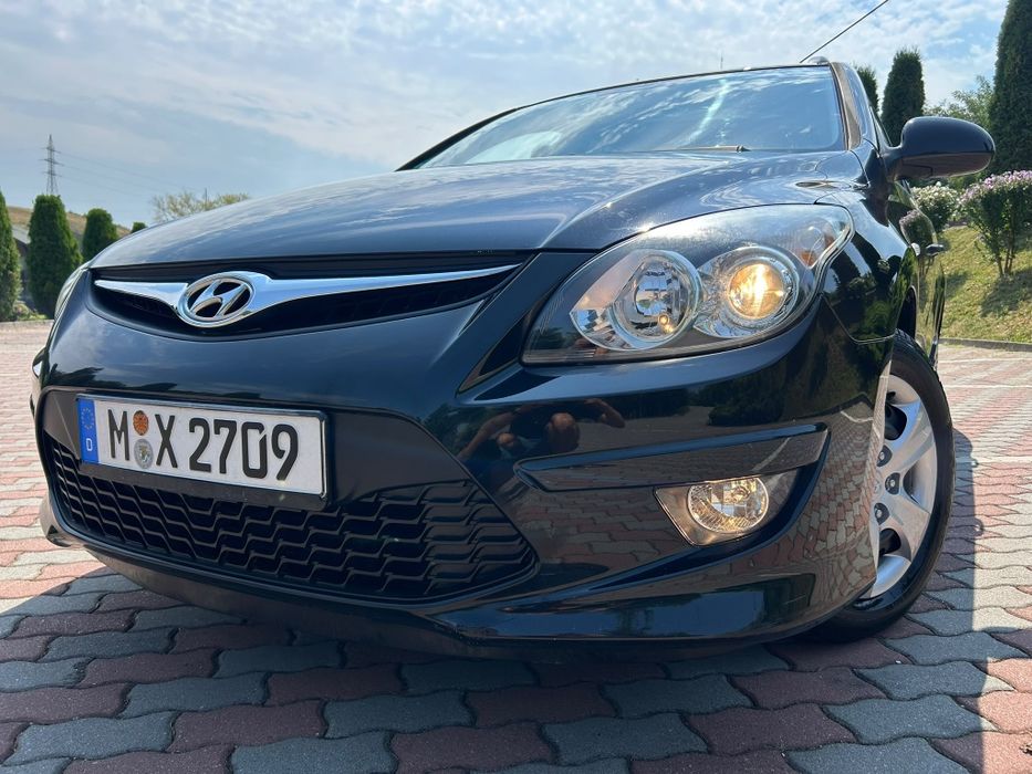 ~Hyundai i30facelift-1.4benzina-109cai-euro5-2011-adusa din germania~