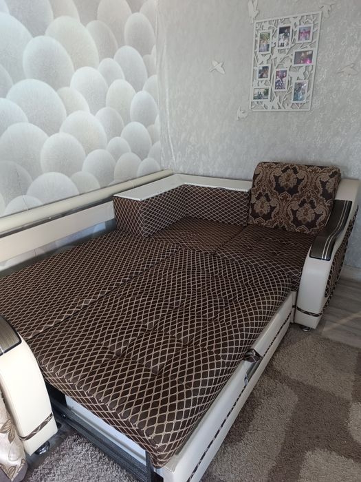 Продам угловой диван