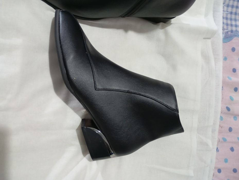 Сапожки женские новые