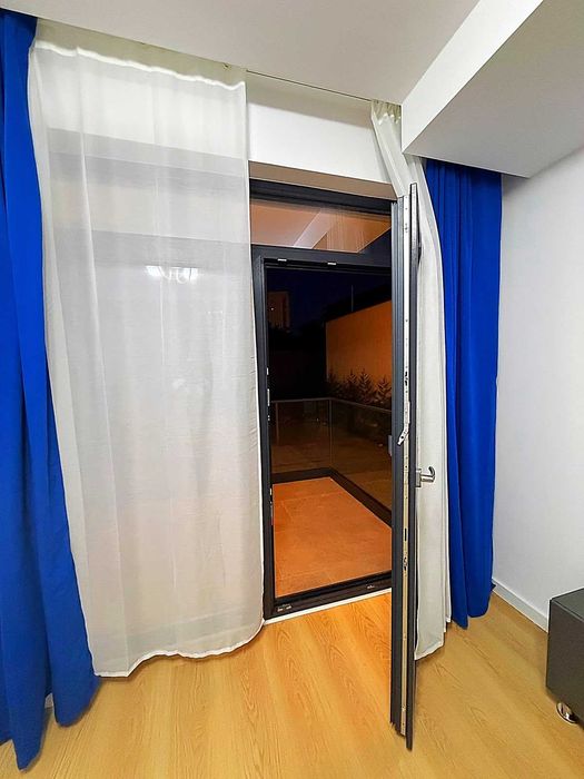 Închiriez apartament 2 camere, central, ultramodern, bloc nou 2026, prima închiriere, loc parcare inclus