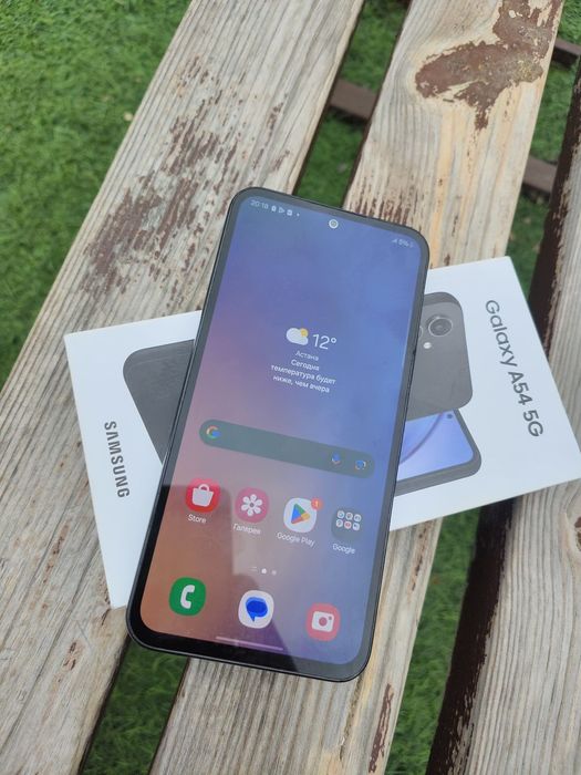 Samsung A54 5G .