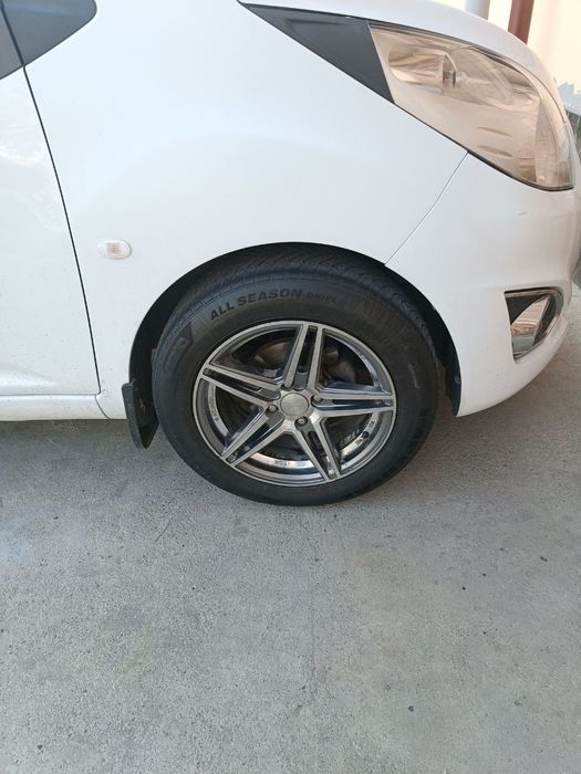 Vossen Diska Balon Sotiladi 195 60 R15 Holati Yaxshi