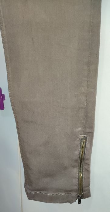 Pantaloni pentru gravide