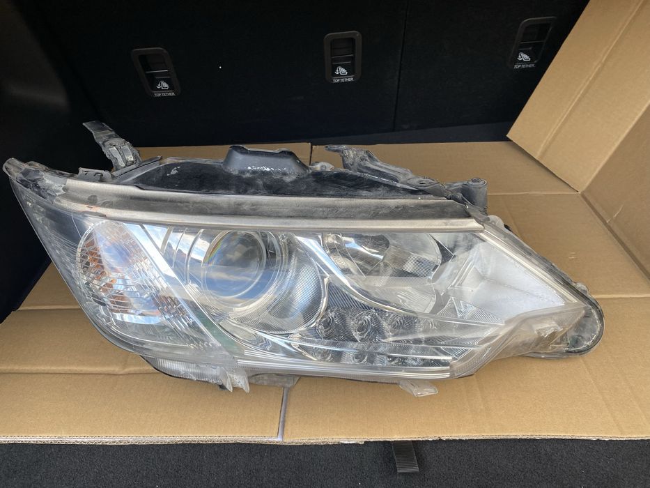 Фары Toyota Camry 55