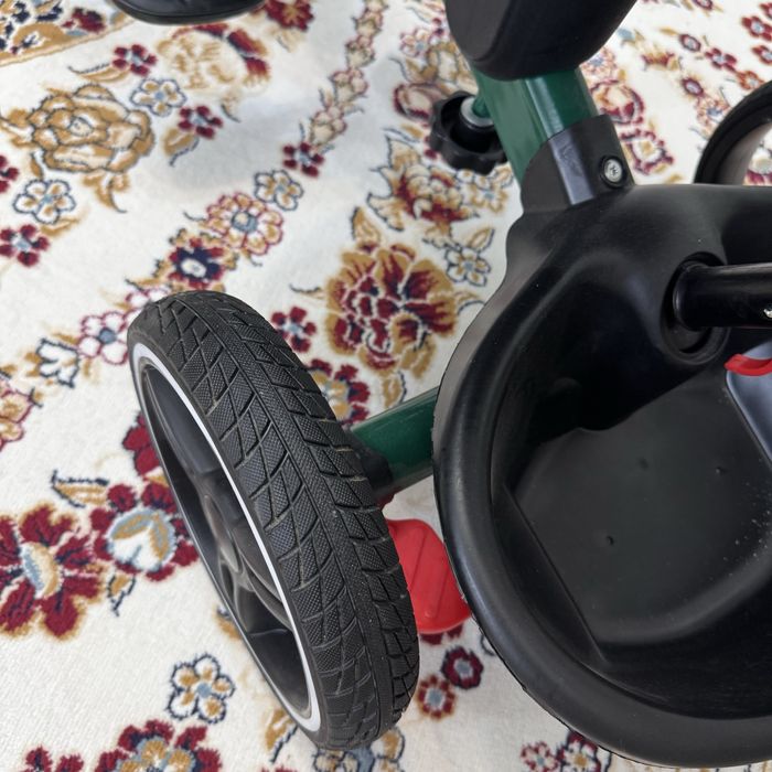 Вилосипед новый почти тек үйде тұр