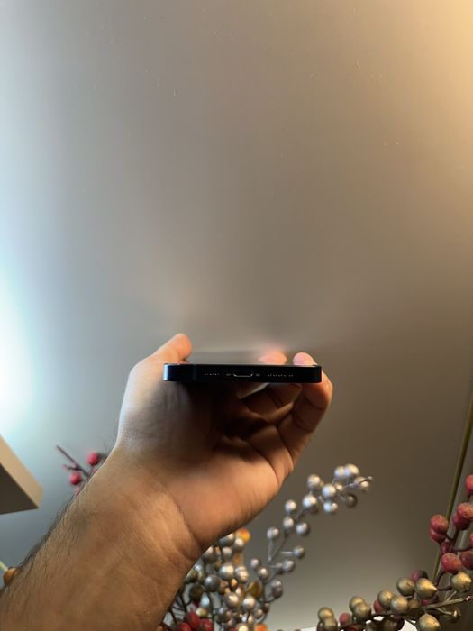 Продам IPhone 13 128gb