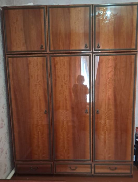 Продам  спальный гарнитурр