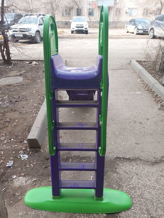 Продам детскую горку