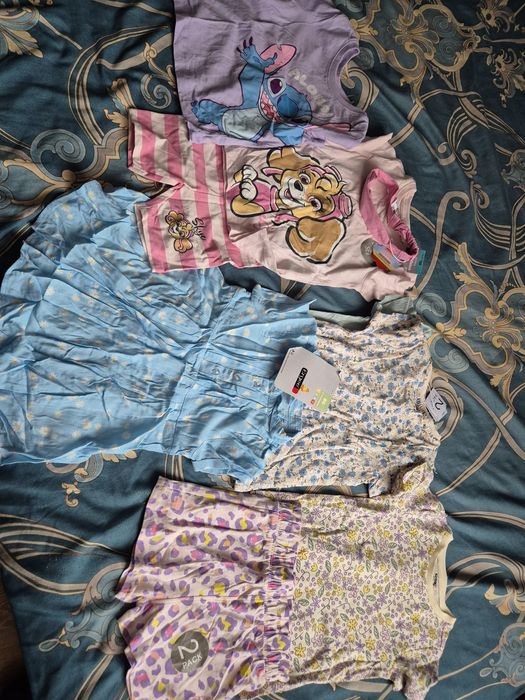 Vand haine noi cu eticheta