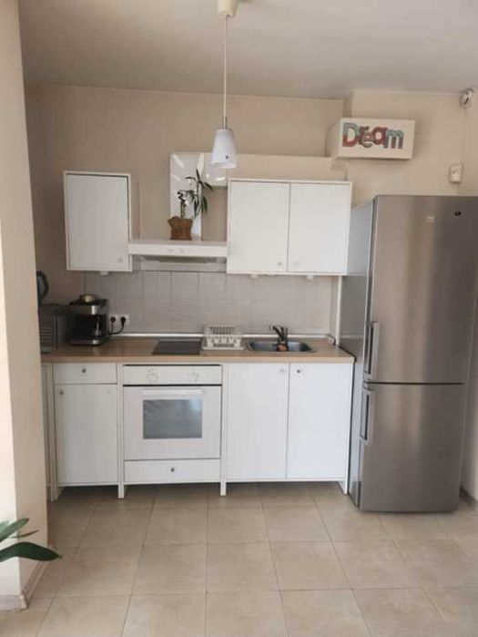 Дава се под наем Тристаен апартамент в София, Зона Б-18 - 101 кв.м за 846.6 € - Снимка #1