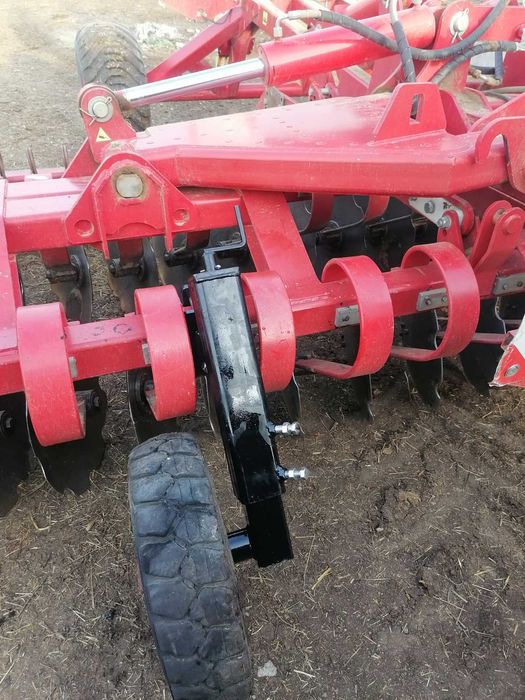 Опорни колела за селскостопанска техника.