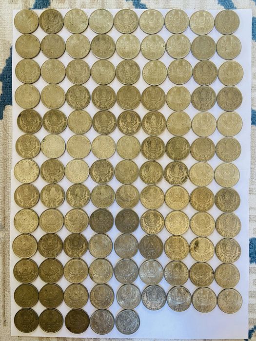 Продам разные монеты