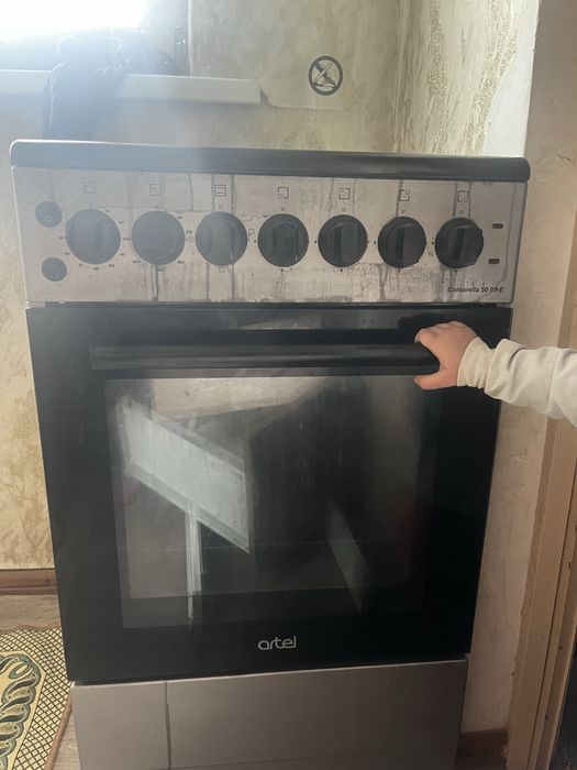 Продам плиту электрическую