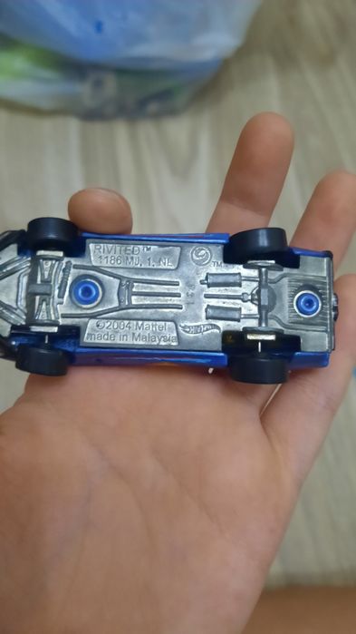 оригинальные 3 машинки хотвилс