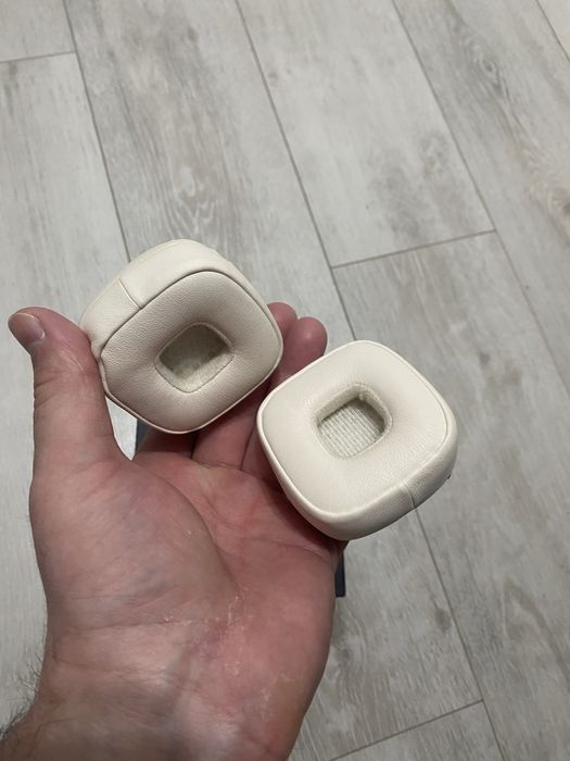 Продам наушники Marshall