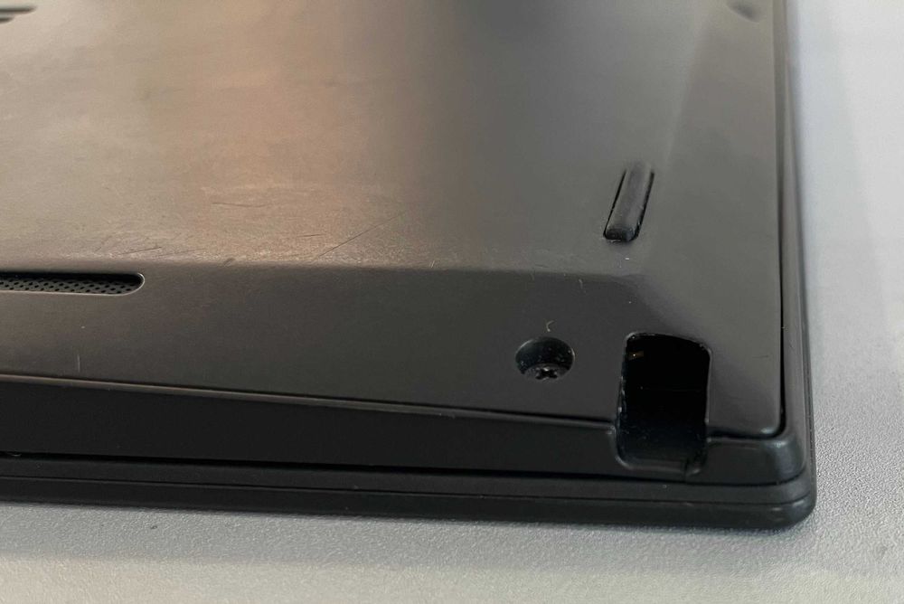 Лаптоп: Lenovo ThinkPad X390 Yoga (i5, 8GB DDR4, 128GB SSD, 4G SIM)