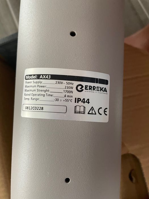 Închidere porți duble electrica