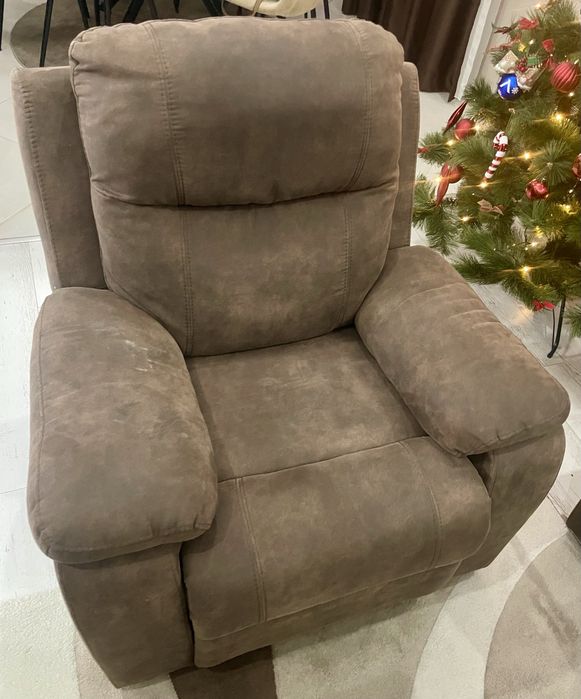 Диван с релакс механизми