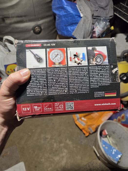 Vând mini-compresor auto Einhell CC-AC 12V, nou-nouț în cutie, nefolosit .