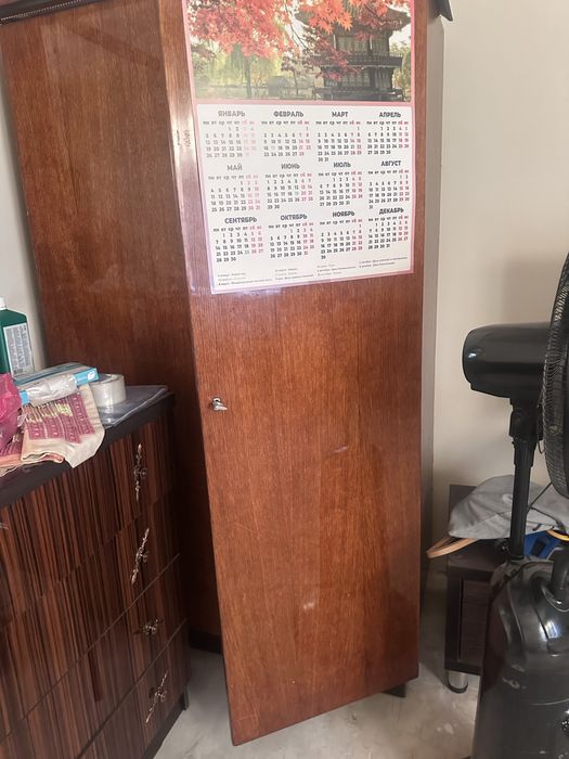 Продается шифоньер, сервант