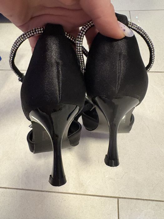 Pantofi satin cu funda cu pietricele