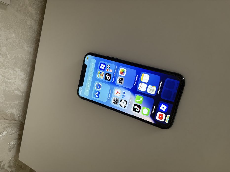 Продам iPhone 11 Pro 256 ГБ