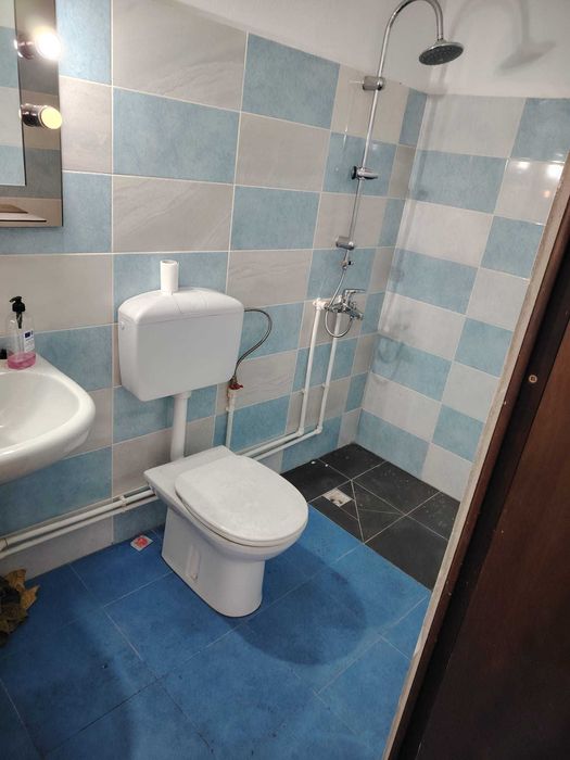 Vând Hală în Roman!