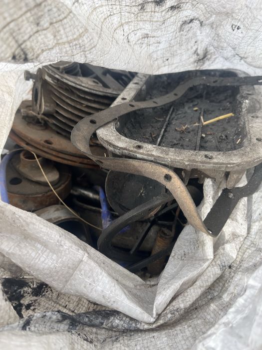 Продам запчасти на мотоцикл Урал