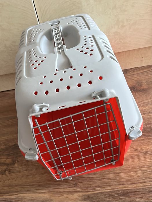 Продам переноску для животных