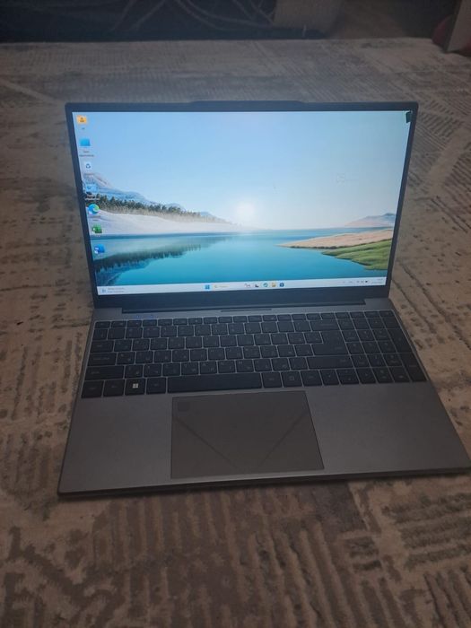 Ноутбук Castom E157D