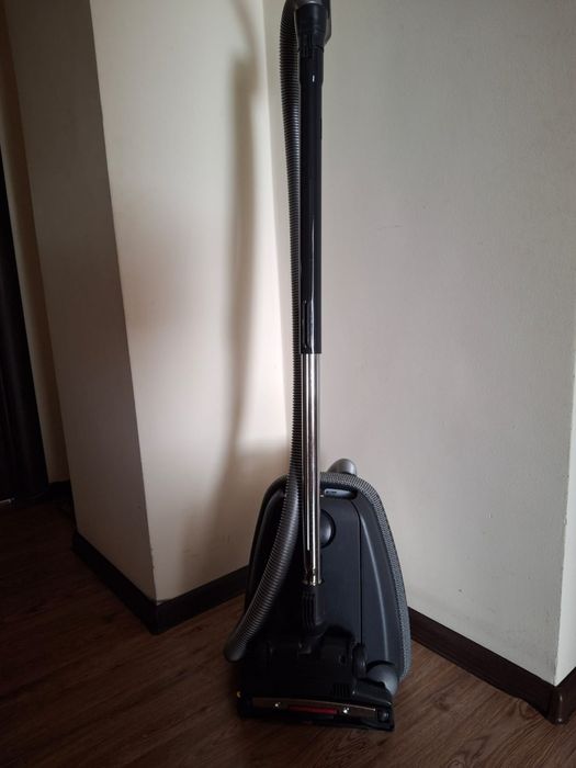 Пылесос фирмы Bork