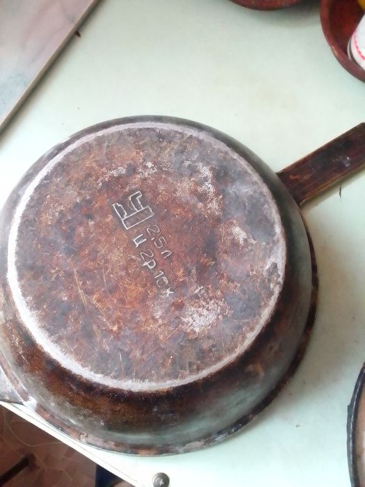 Кастрюля  7 литров..утятница.