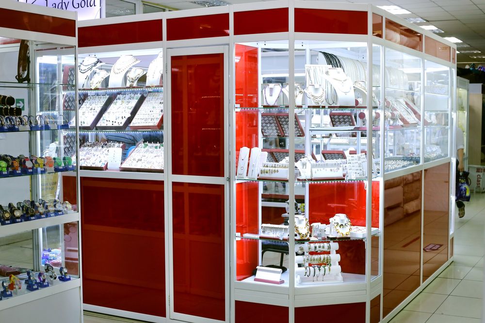 Продам шикарную витрину срочно