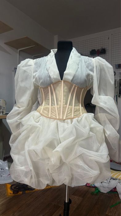 Платье вечернее