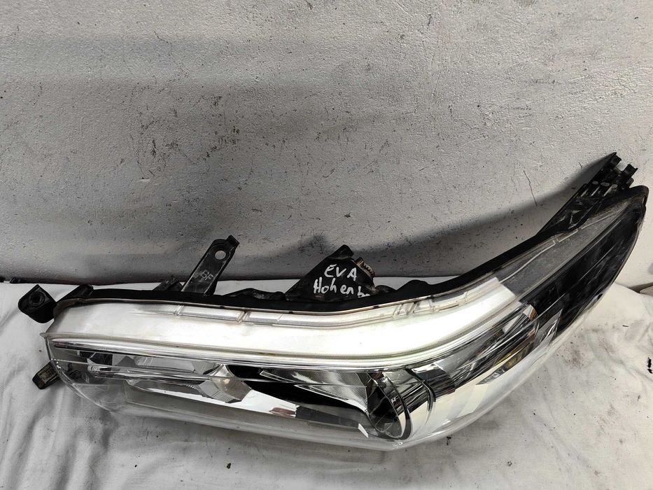 Оригинален фар Тойота Toyota Hilux