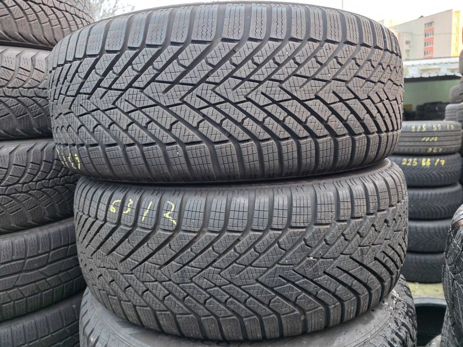 2бр Като нови зимни гуми 235 55 18 - Pirelli - DOT 2023