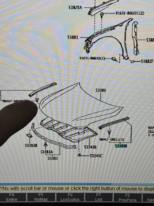 Уплотнитель капота камри 40