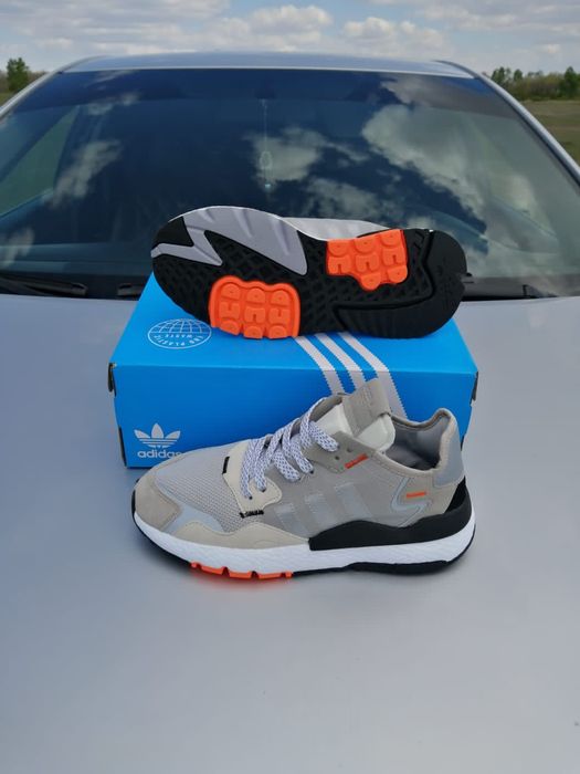 Мужские кроссовки